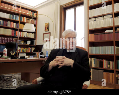 Rome, Italy. 10th July, 2017. Cardinal Gerhard Ludwig Mueller, photographed in his office in Rome, Italy, 10 July 2017. German Cardinal Gerhard Mueller, a leading critic of Pope Francis' openings towards divorcees, was dismissed in the beginning of July from his influential post as head of the Vatican's doctrine watchdog. Photo: Lena Klimkeit/dpa/Alamy Live News Stock Photo