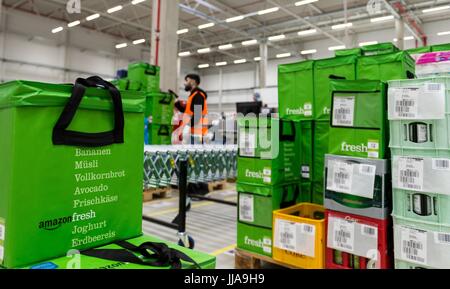 Transport bags ready for delivery at the depot of grocery delivery service Amazon Fresh in Berlin, Germany, 18 July 2017. Amazon Fresh started in Berlin and Potsdam in early May, with a range of around 85,000 products. The company is now expanding its online supermarket to the northern city of Hamburg. Photo: Monika Skolimowska/dpa Stock Photo