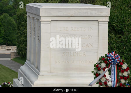 Tomb of the unknown Soldier in Arlington national cemetery in Arlington, VA Stock Photo