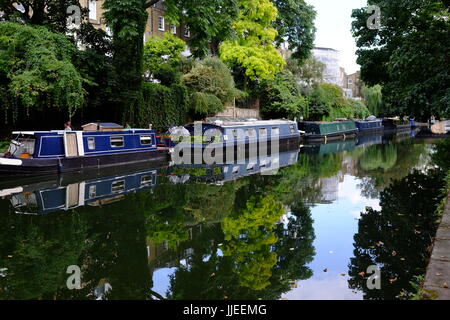 Lifestyle changes made by living in house boats on the Regents Canal near the Islington Tunnel, a hidden and very quiet part of London Stock Photo