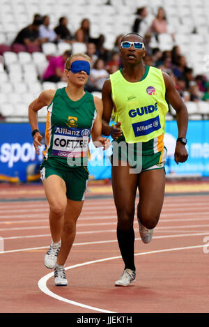 Louzanne Coetzee competing at the World Para Athletics Championships in the Olympic Stadium, London. T11 800m. Visually impaired Stock Photo
