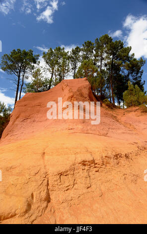 France, Vaucluse 84, Roussillon, Ochre quarry at Roussillon. Stock Photo