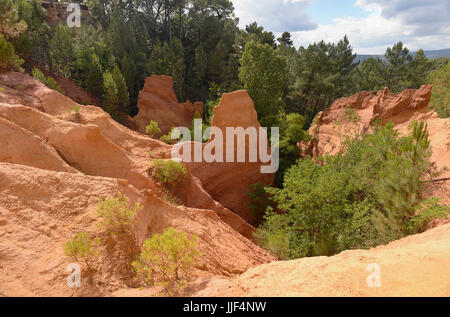 France, Vaucluse 84, Roussillon, Ochre quarry at Roussillon. Stock Photo