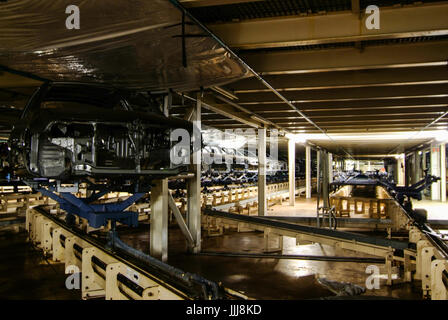 Mg Rover Engine Machine Shop Old MG Rover bodyshells on the production line inside the abandoned MG ...