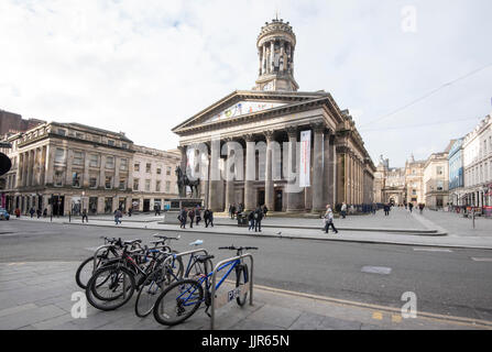 Royal Exchange Square in Glasgow featuring the Gallery of Modern Art (GOMA) with the famous statue of the Duke of Wellingtonn on his horse outside. Stock Photo