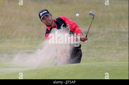 Japan's Hideki Matsuyama chips out of a bunker on the 4th during day one of The Open Championship 2017 at Royal Birkdale Golf Club, Southport. PRESS ASSOCIATION Photo. Picture date: Thursday July 20, 2017. See PA story GOLF Open. Photo credit should read: Richard Sellers/PA Wire. RESTRICTIONS: Editorial use only. No commercial use. Still image use only. The Open Championship logo and clear link to The Open website (TheOpen.com) to be included on website publishing. Call +44 (0)1158 447447 for further information. Stock Photo