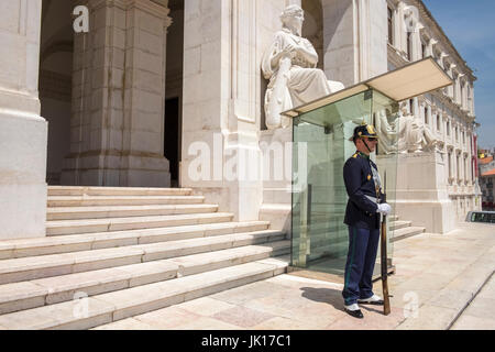 Guard on duty outside Palacio de Sao Bento building (Palace of Saint Benedict) and surroundings, home to the Portuguese parliament, Lisbon, Portugal Stock Photo
