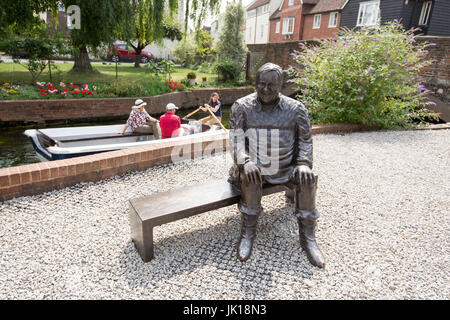 Canterbury,England,UK. Bronze statue of Dave Lee MBE was a British comedian known for his work in pantomimes around Kent and his work on television Stock Photo