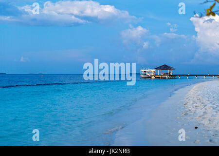 Beautiful island beach with sandspit at Maldives Stock Photo