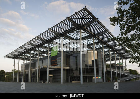 Museum of Art / Wolfsburg Stock Photo: 14905777 - Alamy