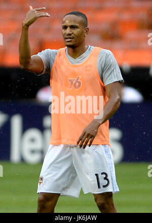 Washington, DC, USA. 22nd July, 2017. 20170722 - Houston Dynamo midfielder RICARDO CLARK (13) warms up before the MLS match against D.C. United at RFK Stadium in Washington. Credit: Chuck Myers/ZUMA Wire/Alamy Live News Stock Photo