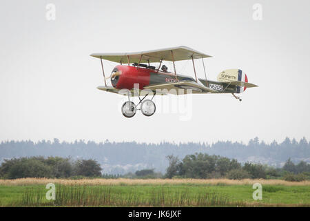 Vancouver, Canada. 22nd July, 2017. An aircraft performs a flight demonstration during the Boundary Bay air show in Delta, Canada, July 22, 2017. The Boundary Bay air show featuring aerobatic performances and static displays from modern to vintage airplanes kicked off in Delta on Saturday. Credit: Liang Sen/Xinhua/Alamy Live News Stock Photo