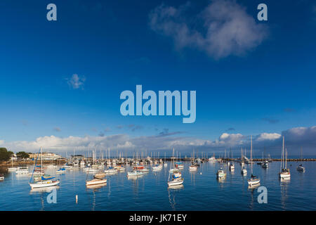 USA, California, Central Coast, Monterey, Fishermans Wharf, elevated view of Monterey Bay Stock Photo