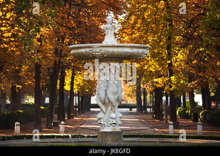 Spain, Madrid, Parque del Buen Retiro park, fountain, fall Stock Photo