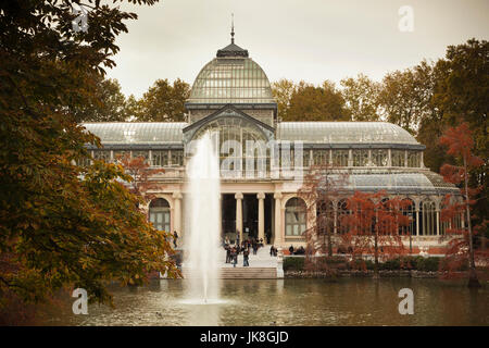 Spain, Madrid, Parque del Buen Retiro park, Palacio de Cristal, Crystal Palace exhibition space Stock Photo
