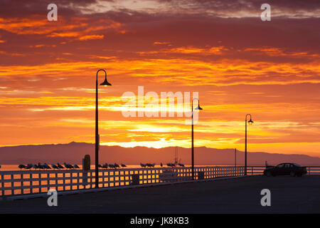 USA, California, Central Coast, Santa Cruz, Municipal Wharf, dawn Stock Photo