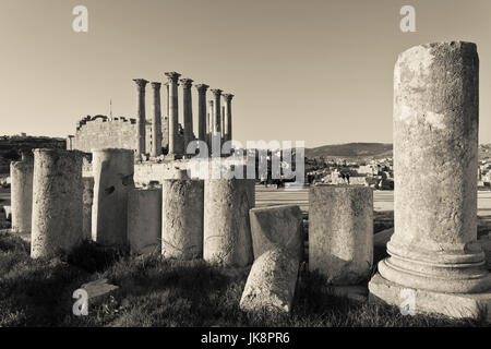 Jordan, Jerash, Roman-era city ruins, columns Stock Photo