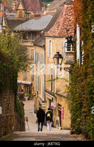 France, Aquitaine Region, Dordogne Department, Sarlat-la-Caneda, rue Montaigne Stock Photo