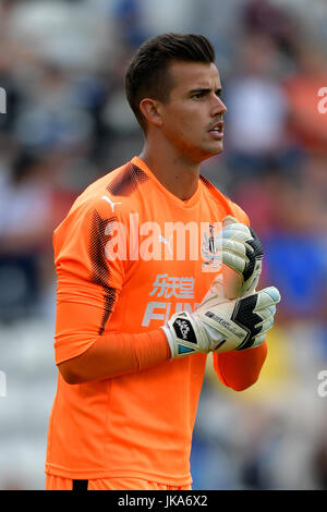 Newcastle United's Karl Darlow during the pre-season friendly match at Deepdale, Preston. PRESS ASSOCIATION Photo. Picture date: Saturday July 22, 2017. See PA story SOCCER Preston. Photo credit should read: Anthony Devlin/PA Wire. RESTRICTIONS: EDITORIAL USE ONLY No use with unauthorised audio, video, data, fixture lists, club/league logos or 'live' services. Online in-match use limited to 75 images, no video emulation. No use in betting, games or single club/league/player publications. Stock Photo