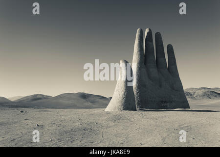 Chile, Antofagasta-area, Mano del Desierto sculpture by Mario Irarrazaval, 1992 Stock Photo