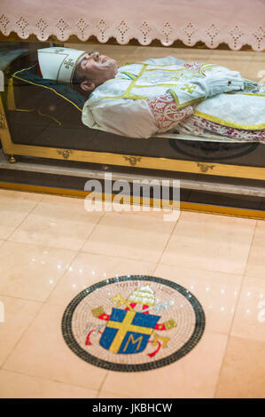 USA, Pennsylvania, Philadelphia, Shrine of Saint John Neumann, shrine and body of first US Catholic saint Stock Photo