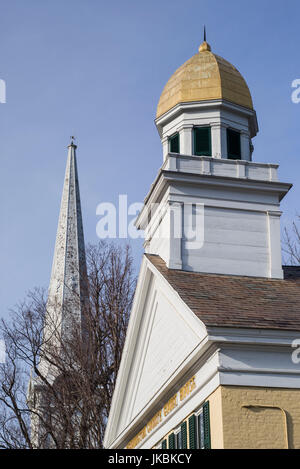 USA, Manchester Center, Congregational Church and Bennington Couty Courthouse Stock Photo
