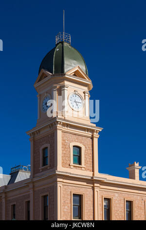 Australia, South Australia, Yorke Peninsula, Moonta, former copper-mining boom town, town hall Stock Photo