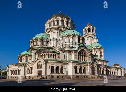 Bulgaria, Sofia, Ploshtad Alexander Nevski Square, Aleksander Nevski Church, morning Stock Photo