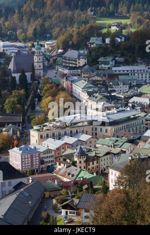 Germany, Bavaria, Berchtesgaden, elevated town view with mountains Stock Photo