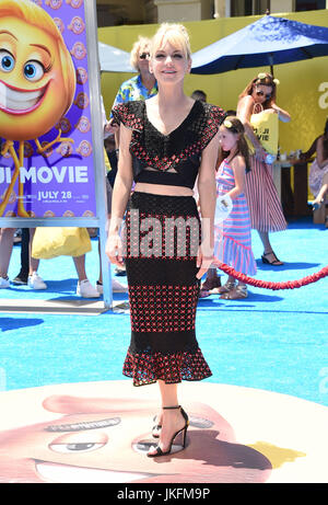 Westwood, California, USA. 23rd July, 2017. Anna Faris arrives for the premiere of the film 'The Emoji Movie' at the Regency Village theater. Credit: Lisa O'Connor/ZUMA Wire/Alamy Live News Stock Photo