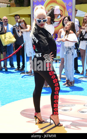Westwood, California, USA. 23rd July, 2017. Christina Aguilera arrives for the premiere of the film 'The Emoji Movie' at the Regency Village theater. Credit: Lisa O'Connor/ZUMA Wire/Alamy Live News Stock Photo