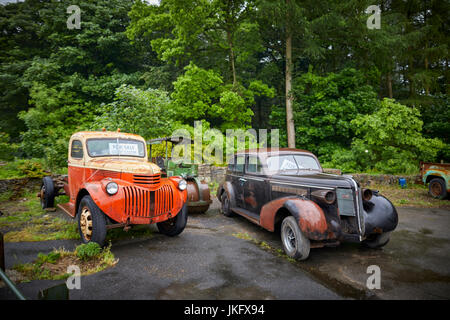 Old american classic cars in need of restoration for sale  near Harrogate, North Yorkshire, England. Stock Photo