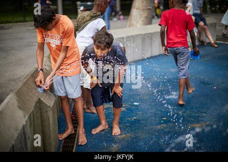 New York City, Manhattan, United States, Central Park childrens play area Heckscher Playground,  children playing with he water features Stock Photo