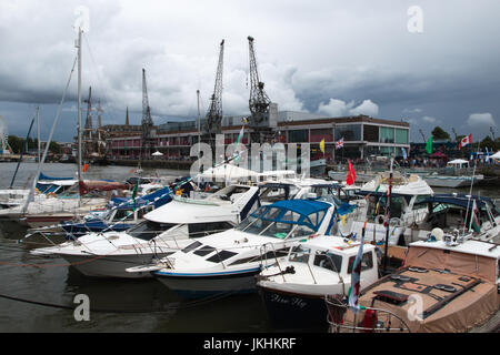 BRISTOL HARBOUR: Bristol harbour shown with the Mshed museum in the background Stock Photo