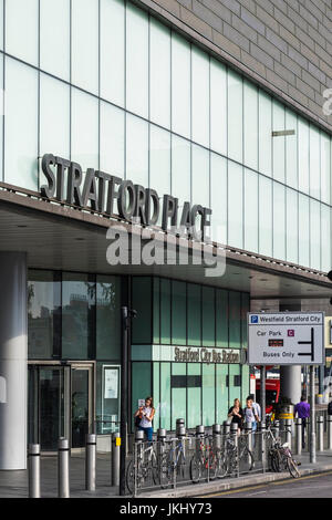 one-stratford-place-part-of-the-stratford-city-project-borough-of-jkhy73.jpg