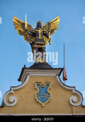 KYIV, UKRAINE - JUNE 10, 2016:  Archangel Michael which stands atop of the Lach gates in Nezalezhnosti in Kiev (Kyiv) Stock Photo