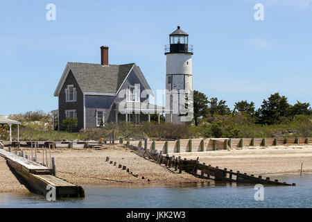 Sandy Neck Lighthouse, Barnstable, Cape Cod, Massachusetts, USA Stock ...