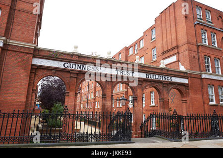 Guinness Trust Buildings, Snowsfields, Southwark, London, UK Stock Photo