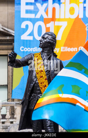 Statue of Joshua Reynolds, Summer Exhibition 2017 banner 'Wind Sculpture' by Yinko Shonibare, Royal Academy Burlington House Piccadilly London England Stock Photo