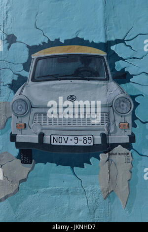 Trabi, East Side Gallery, M?hlenstrasse, Friedrich's grove, Berlin, Germany, Muehlenstrasse, Friedrichshain, Deutschland Trabi, East Side Gallery, M?hlenstrasse, Friedrich's grove, Berlin, Germany, Muehlenstrasse, Friedrichshain, Deutschland