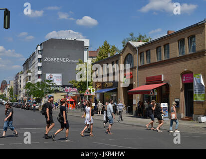 Passers-by, Zossener street, cross mountain, Berlin, Germany, Passanten, Zossener Strasse, Kreuzberg, Deutschland Stock Photo