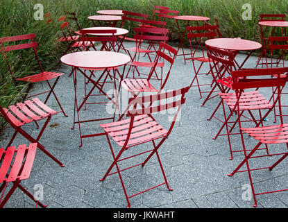 Empty tables at an outdoor cafe in Brooklyn, New York Stock Photo