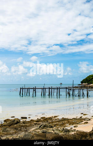 Ao Wong Deuan Beach, Koh Samet Island, Rayong, Thailand. It's a holiday hotspot for many Bangkok citizens due to its crystal clear water beaches. Stock Photo