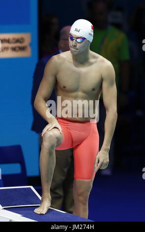 Budapest. 25th July, 2017. China's Sun Yang prepares for the men's 200m freestyle swimming event at the 17th FINA World Championships in Budapest, Hungary on July 25, 2017. Sun Yang won the gold with 1:44.39. Credit: Ding Xu/Xinhua/Alamy Live News Stock Photo