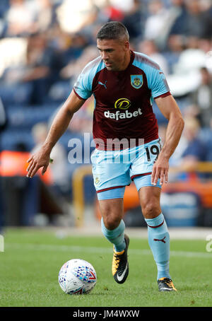 Burnley's Jonathan Walters during the pre-season friendly match at Deepdale, Preston. PRESS ASSOCIATION Photo. Picture date: Tuesday July 25, 2017. See PA story SOCCER Preston. Photo credit should read: Martin Rickett/PA Wire. RESTRICTIONS: EDITORIAL USE ONLY No use with unauthorised audio, video, data, fixture lists, club/league logos or 'live' services. Online in-match use limited to 75 images, no video emulation. No use in betting, games or single club/league/player publications. Stock Photo