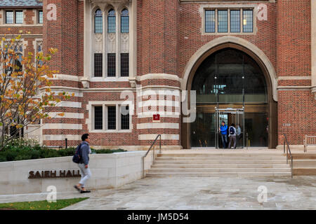 CHICAGO, IL, USA - NOVEMBER 4, 2014: Saieh Hall of Economics at the University of Chicago campus in Chicago, IL, USA in November 2014. Stock Photo