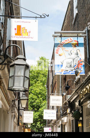 Small business shop fronts on Brewers Lane in Richmond, Surrey, England, UK Stock Photo