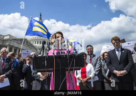 July 26, 2017 - Washington, District Of Columbia, U.S.- Democratic Leader Rep. NANCY PELOSI (D-CA) speaks at the U.S. Capitol condemning President Trump's tweets stating that he plans to limit the ability of transgender people to serve in the military. Credit: Alex Edelman/ZUMA Wire/Alamy Live News Stock Photo