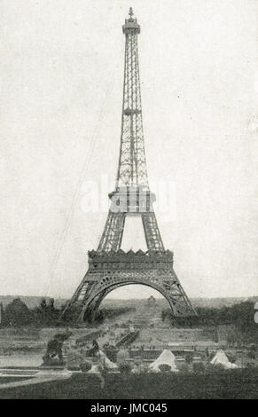 Eiffel tower wireless station & camp. ww1 Stock Photo