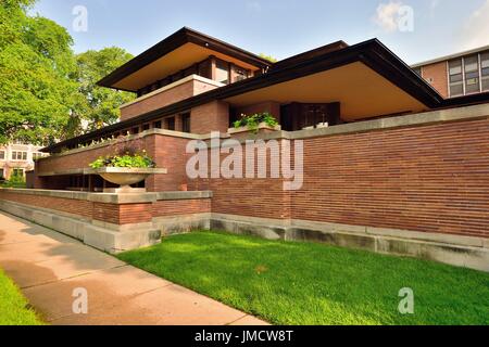 The Frederick C. Robie House, a Frank Lloyd Wright home built between 1908-10. Chicago, Illinois, USA. Stock Photo
